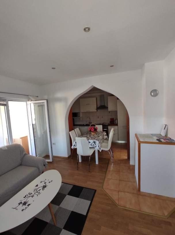 Apartmani Amans بولا المظهر الخارجي الصورة