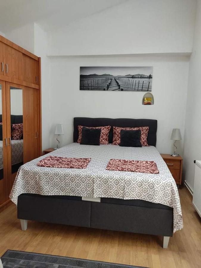 Apartmani Amans بولا المظهر الخارجي الصورة
