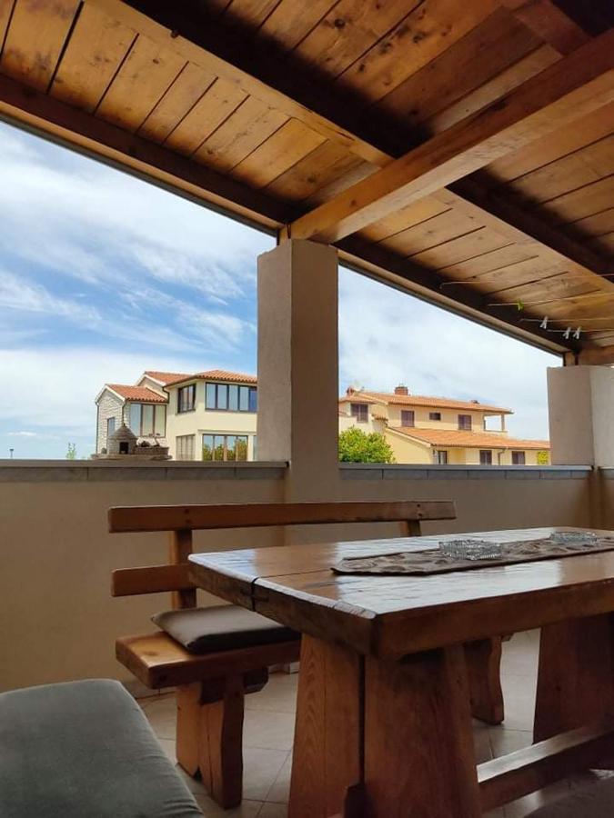 Apartmani Amans بولا المظهر الخارجي الصورة