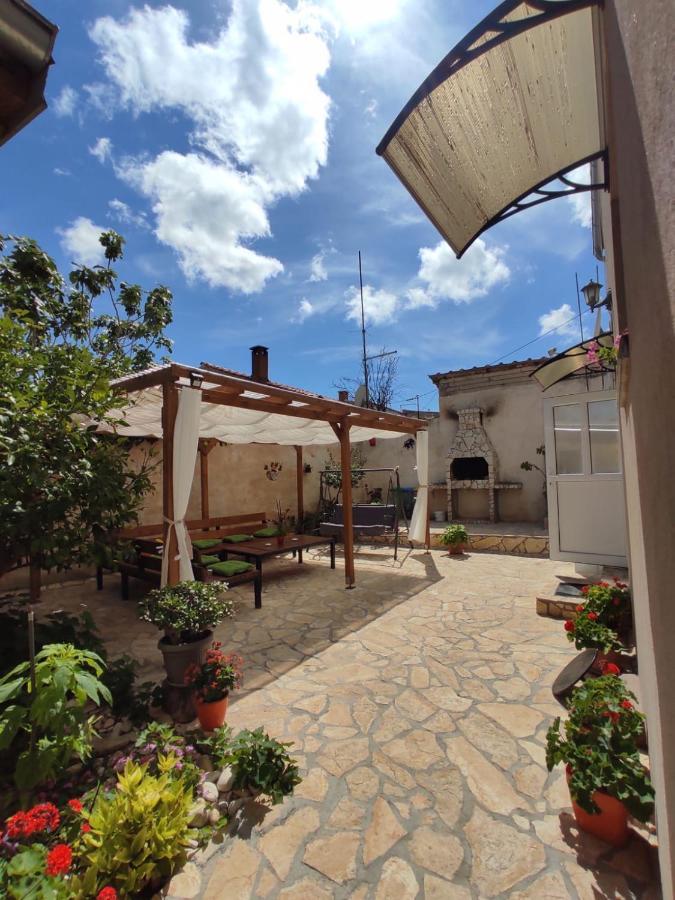 Apartmani Amans بولا المظهر الخارجي الصورة