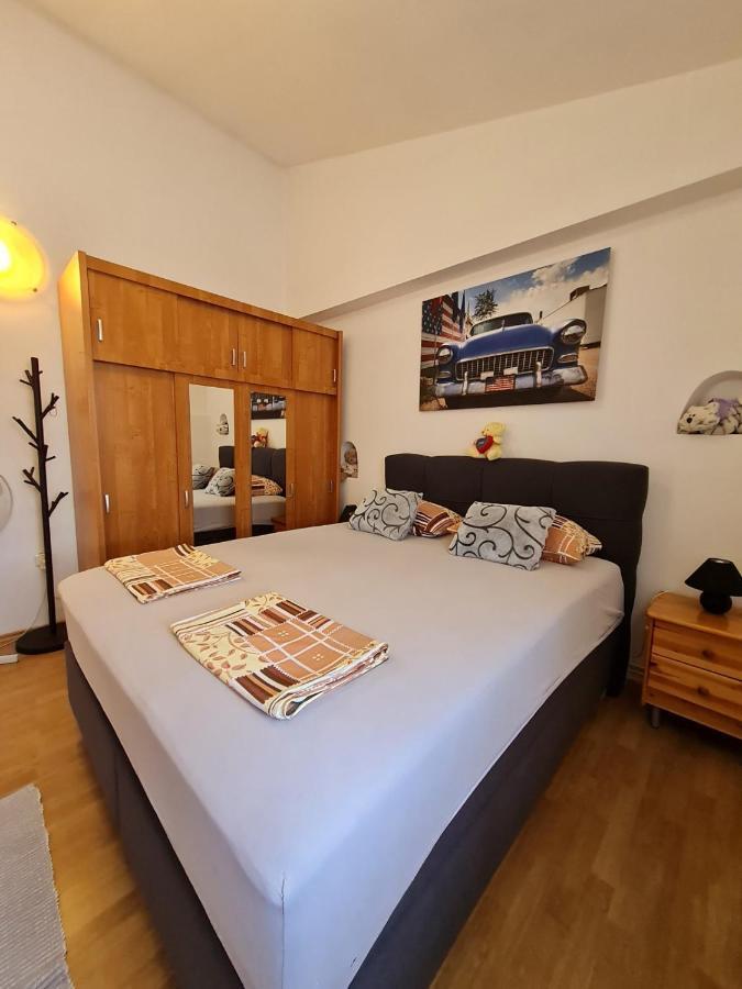 Apartmani Amans بولا المظهر الخارجي الصورة